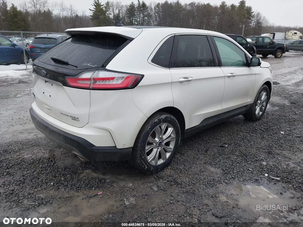 Ford Edge - 4