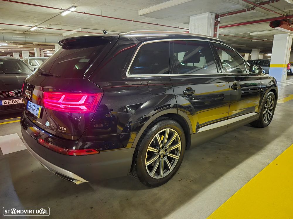 Audi Q7 3.0 TDi quattro S-line Tiptronic 7L - 4