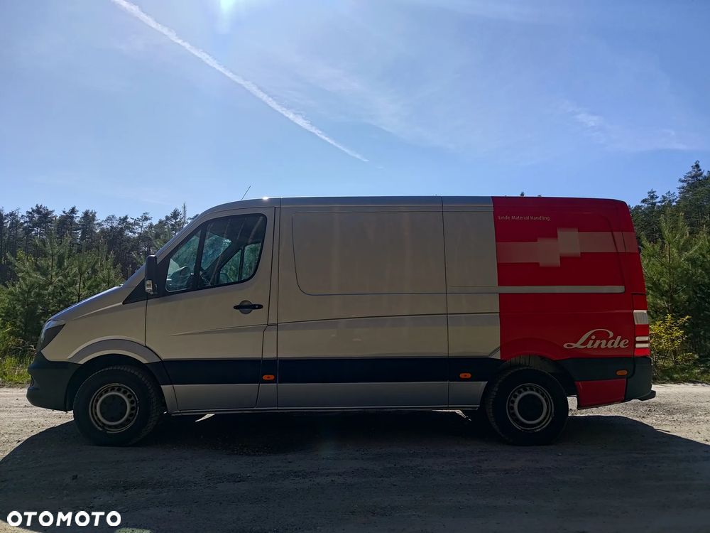 Mercedes-Benz Sprinter - 5