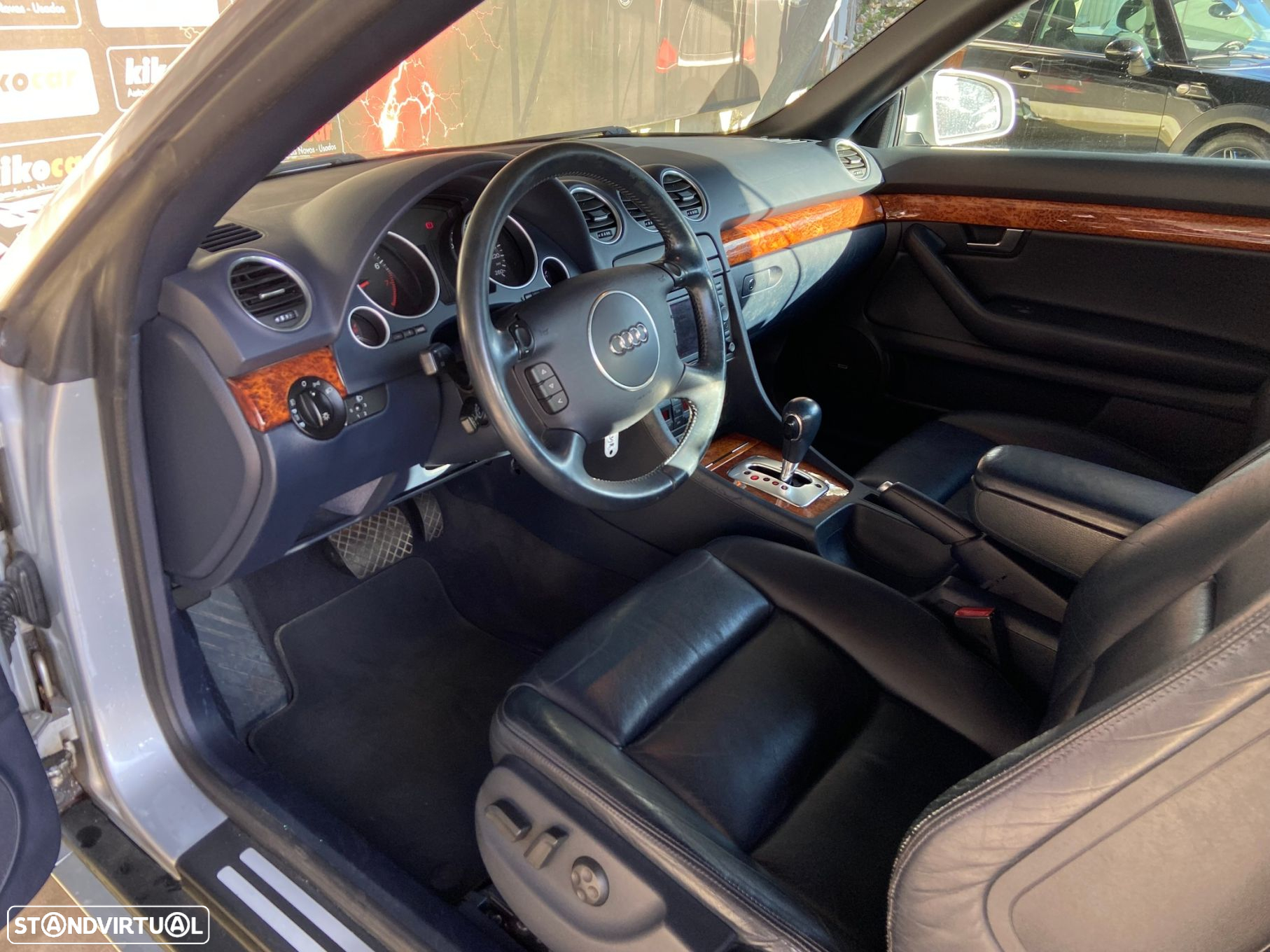 Audi A4 Cabrio 2.4 Multitronic Exclu. - 17