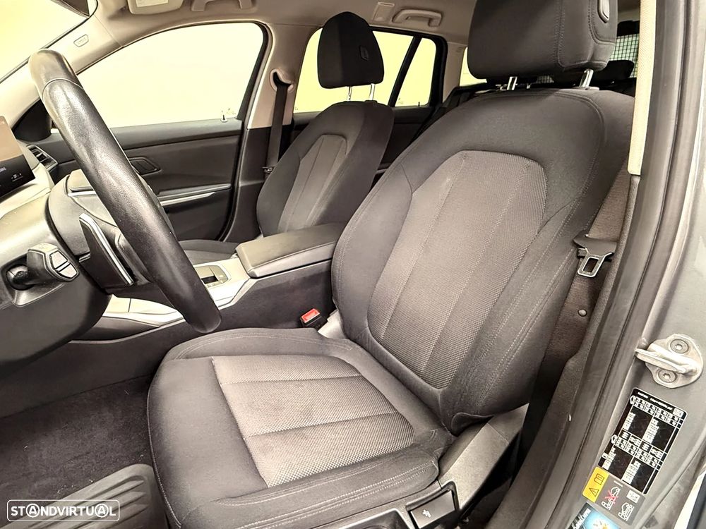 BMW 320 e Aut. Advantage - 8