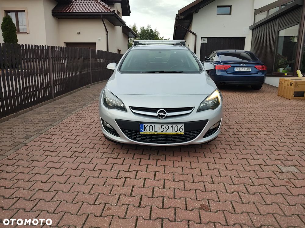 Opel Astra 2018 photo 2