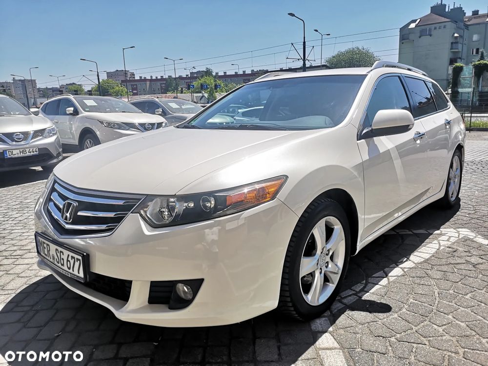 Honda Accord 2.0 Lifestyle - 1