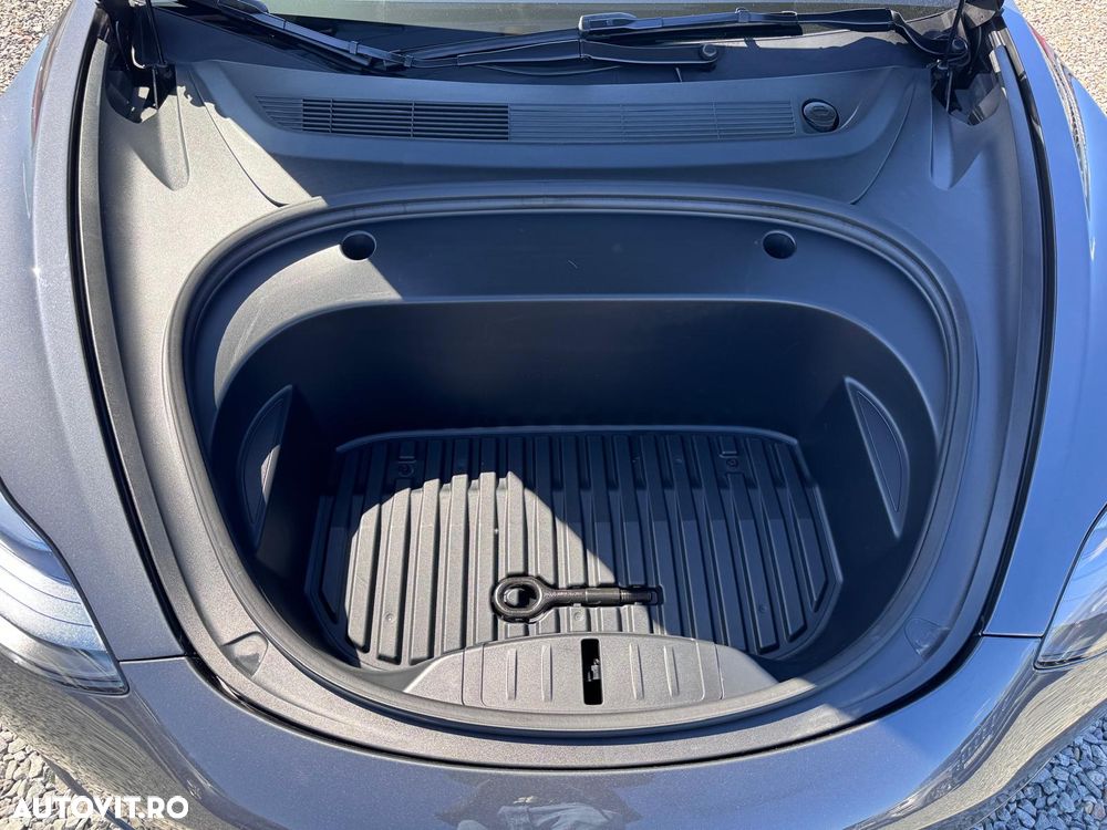 Tesla Model 3 Long Range AWD Premium - 31