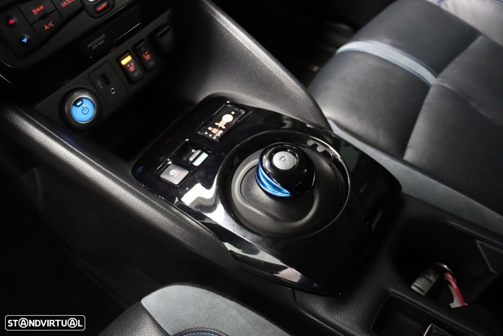 Nissan Leaf 40 kWh Tekna - 28