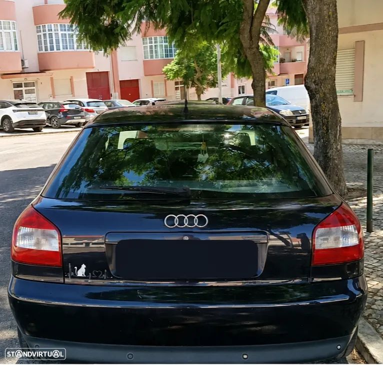 Audi A3 1.9 TDI Attraction - 1