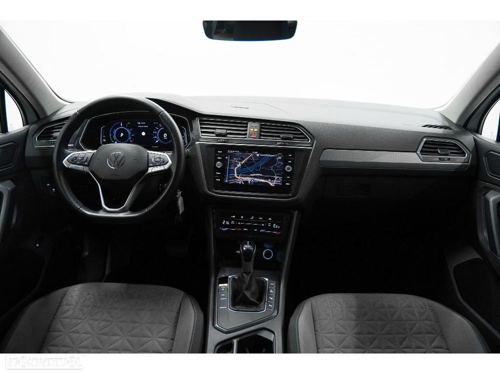 VW Tiguan - 23