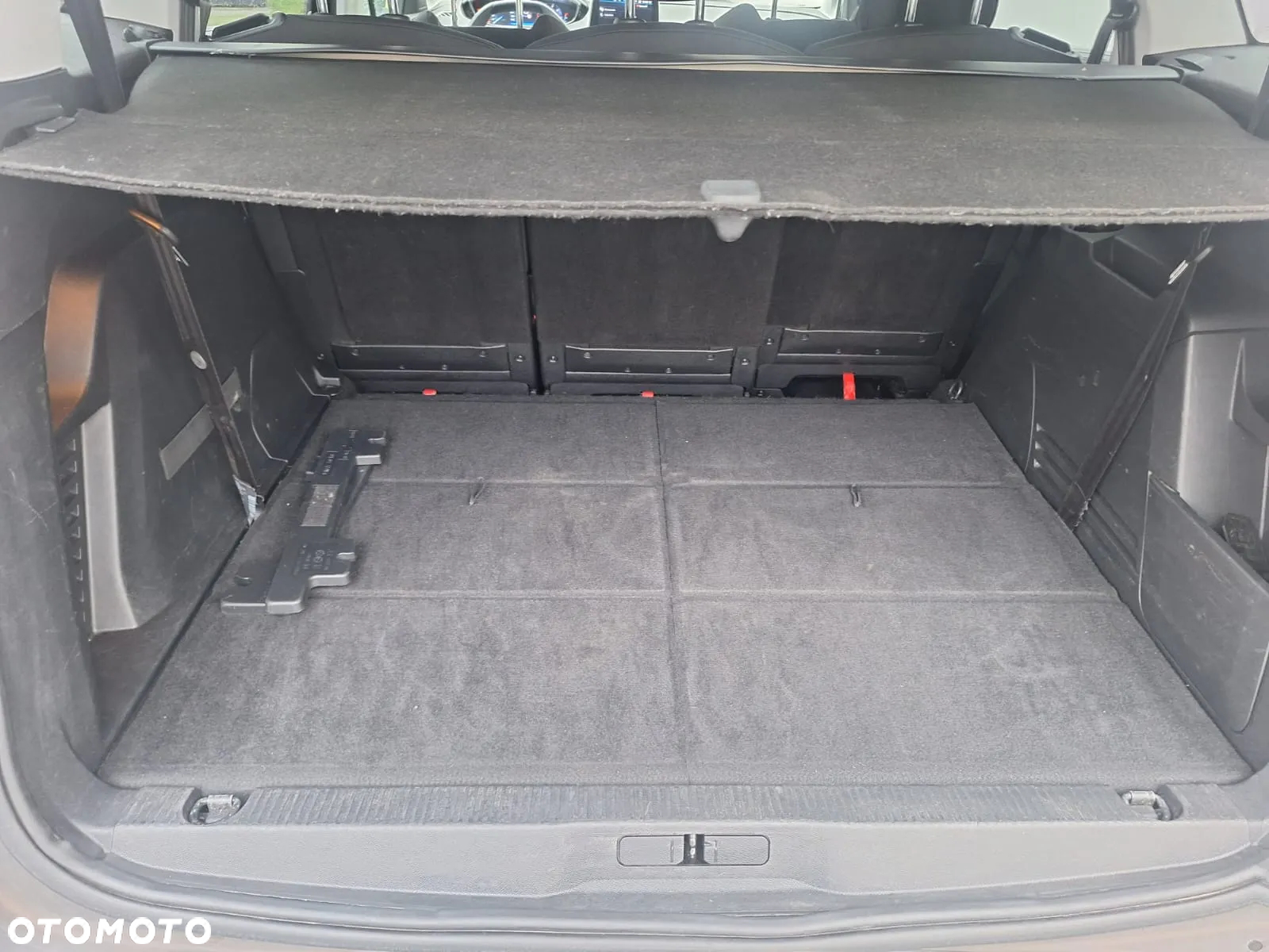 Peugeot 5008 1.5 BlueHDi Active S&S EAT8 - 24