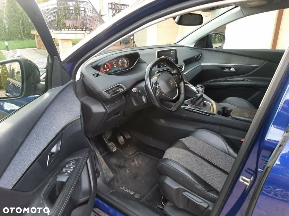Peugeot 3008 PureTech 130 Stop & Start GPF Allure - 11