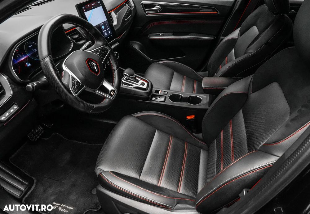 Renault Arkana E-TECH 145 R.S.LINE - 11