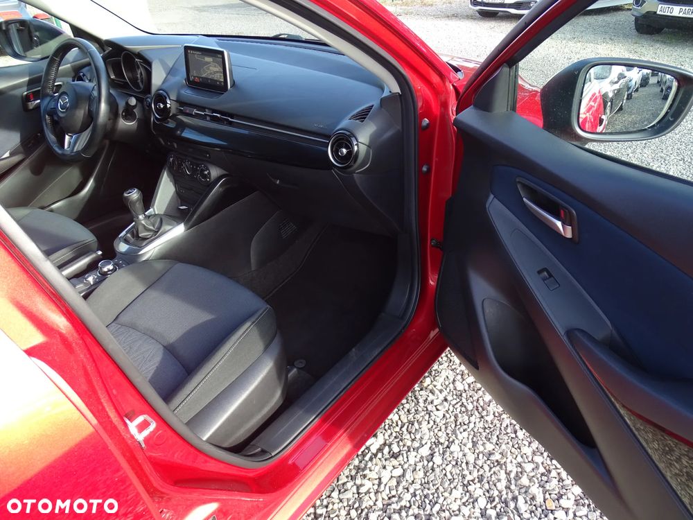 Mazda 2 2015