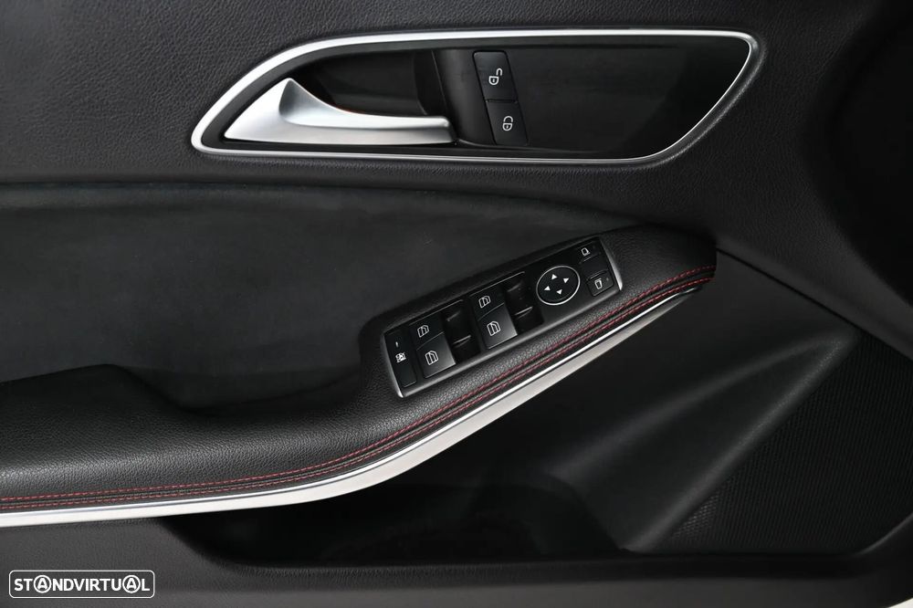 Mercedes-Benz CLA 200 d Shooting Brake AMG Line - 22