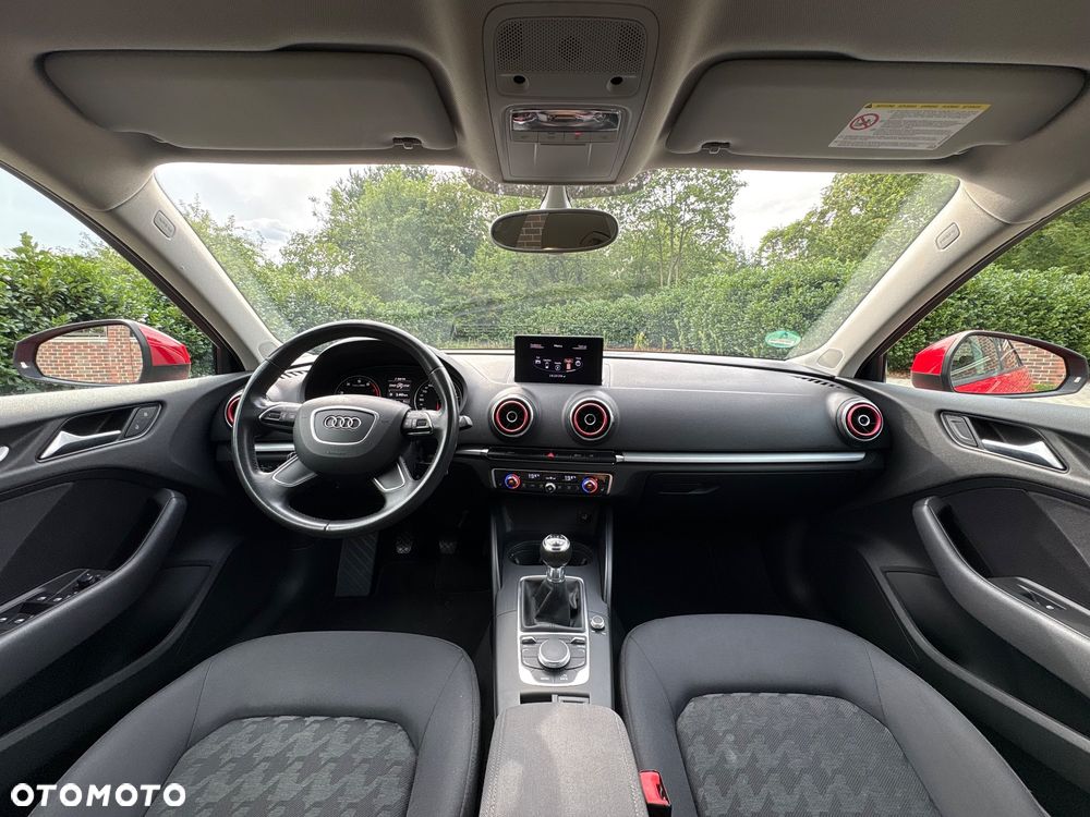Audi A3 Sportback 1.2 TFSI Ambiente - 8