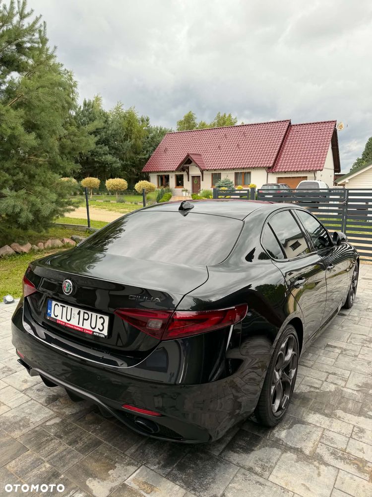 Alfa Romeo Giulia 2.0 Turbo 16V AT8 Veloce Ti - 15