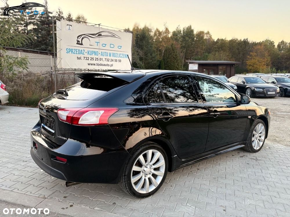 Mitsubishi Lancer - 16