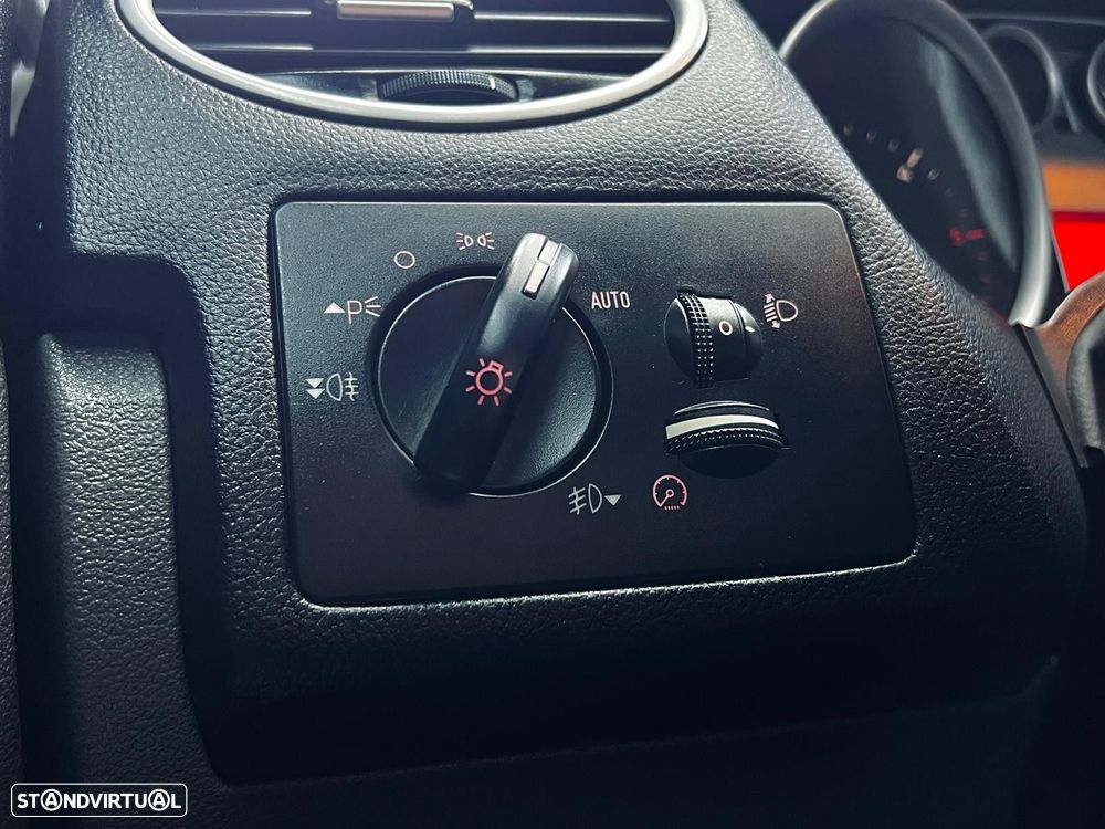 Ford Focus 1.6 TDCi Titanium - 25