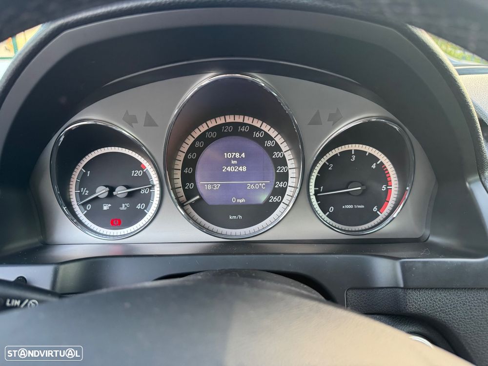 Mercedes-Benz C 220 CDi Avantgarde - 24