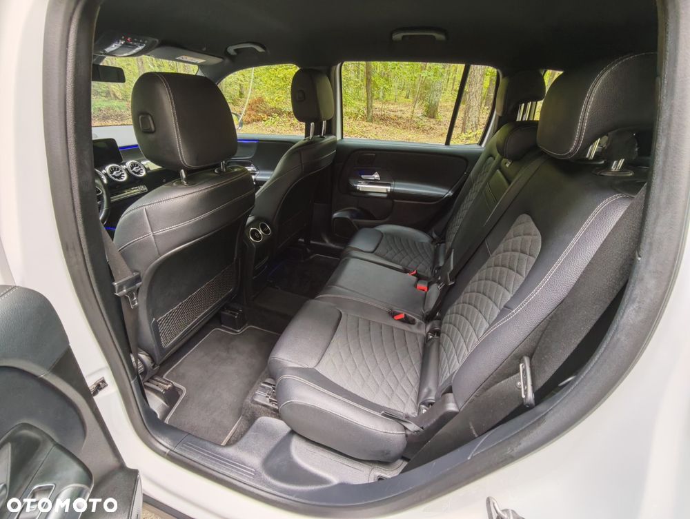 Mercedes-Benz GLB 200 7G-DCT - 15