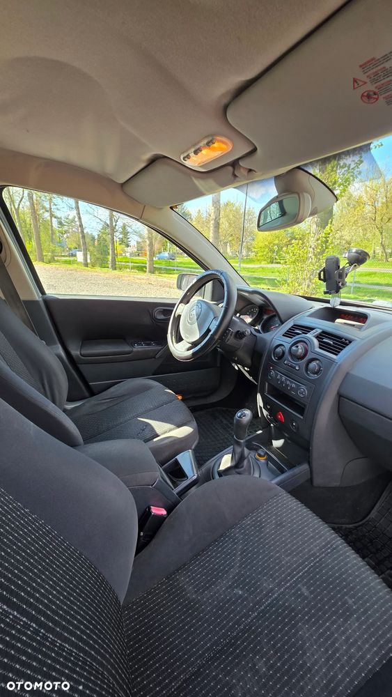 Renault Megane 1.6 Grandtour Confort Authentique - 15