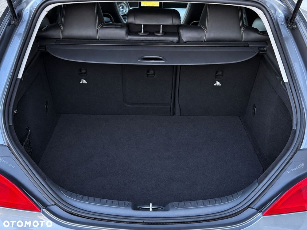 Mercedes-Benz CLA 2015