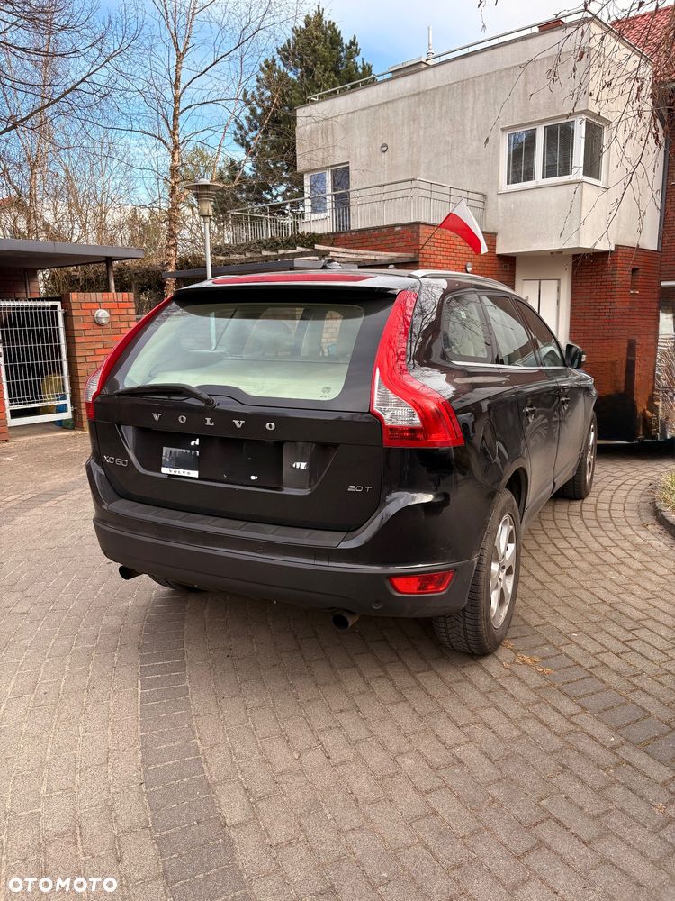 Volvo XC 60 2.0T Summum - 3