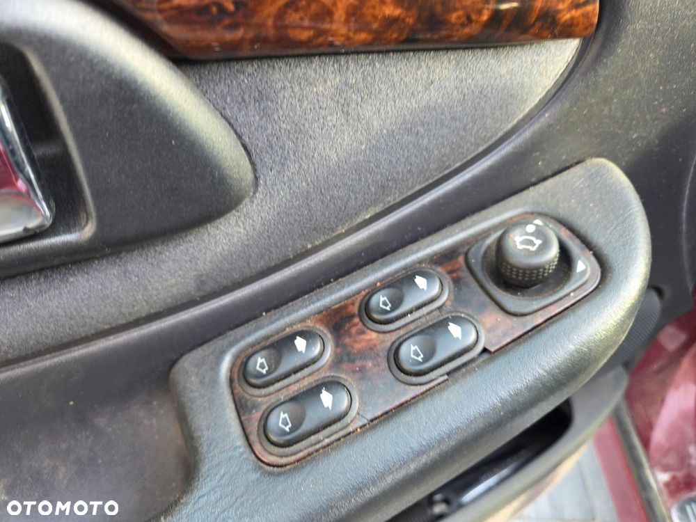 Ford Scorpio 2.9-24 Ghia - 23