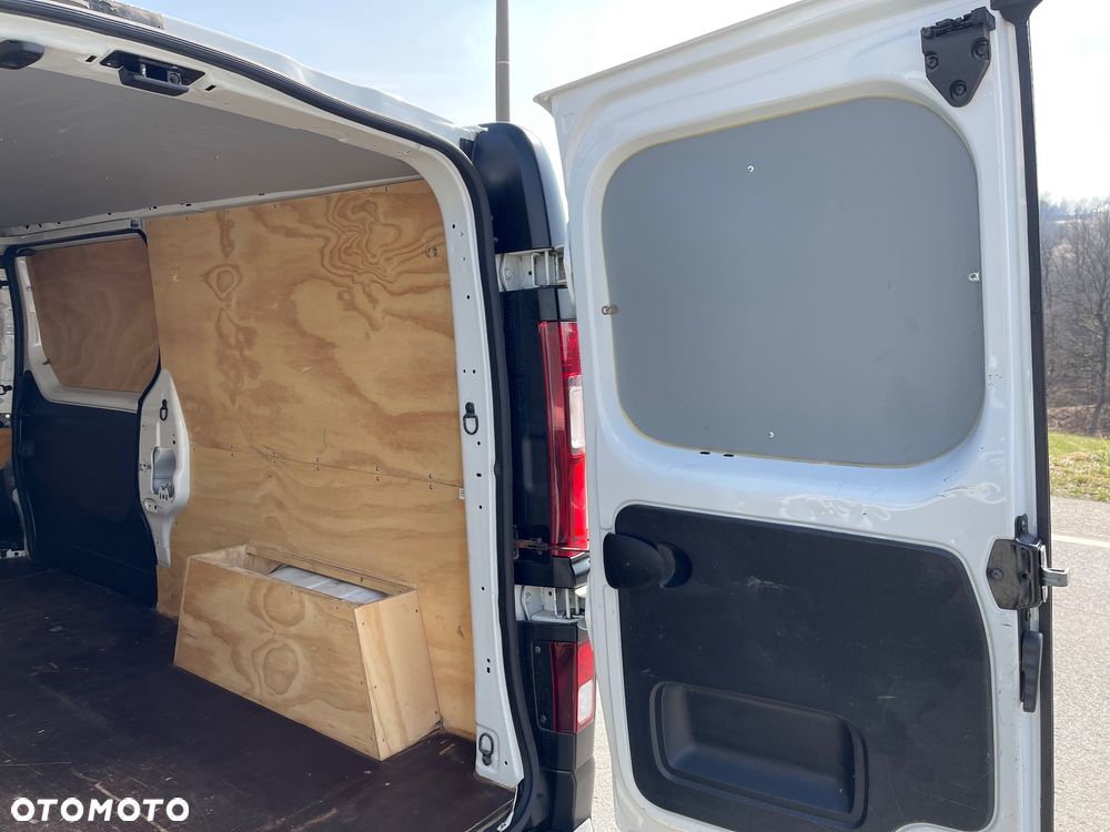 Opel Vivaro - 23