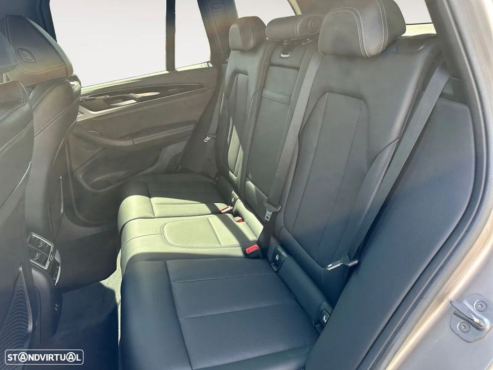 BMW iX3 M Sport Inspiring - 15