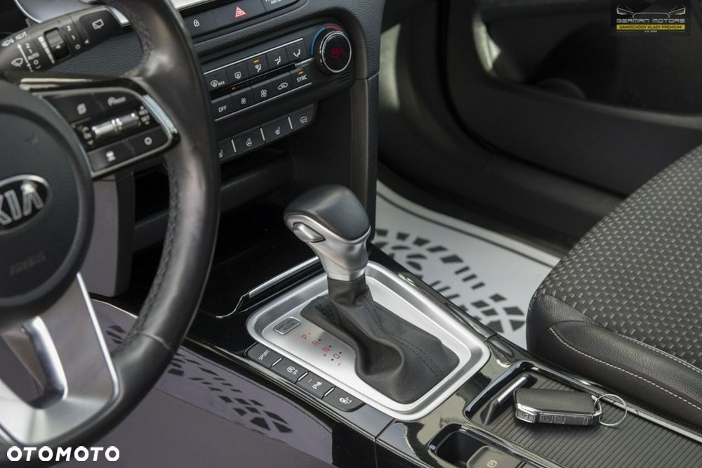 Kia XCeed 1.6 T-GDI Business Line DCT - 24