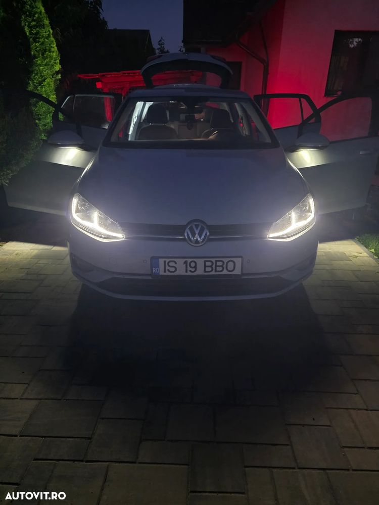 Volkswagen Golf - 12