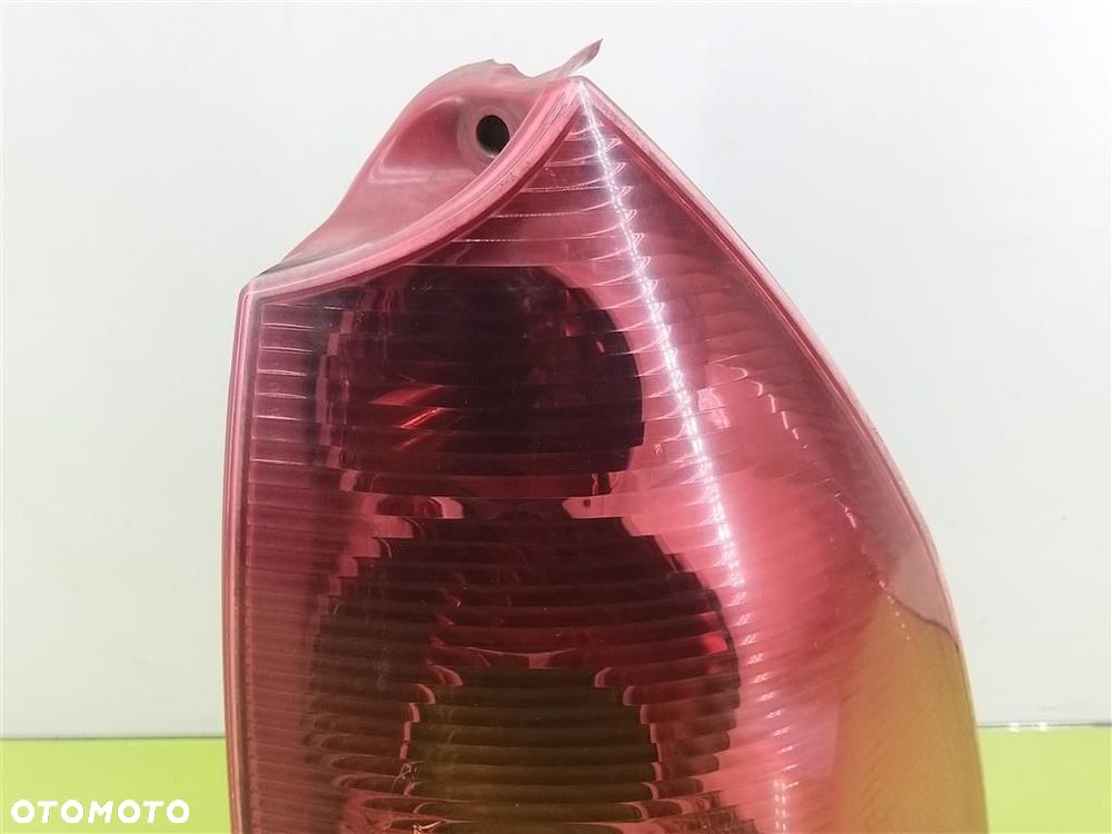 Lampa prawa tylna tył Peugeot 307  I 2001-2008 VALEO 5 DRZWI - 8