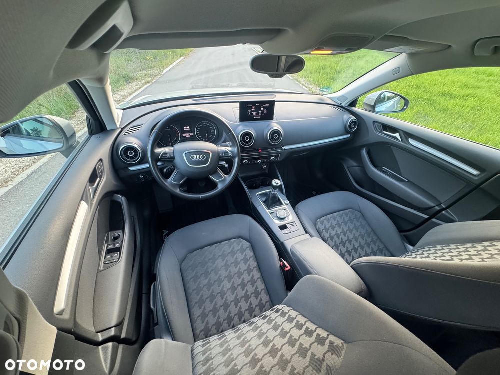 Audi A3 Sportback 1.6 TDI ultra Attraction - 18