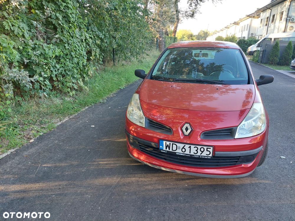 Renault Clio 1.2 16V Expression - 1
