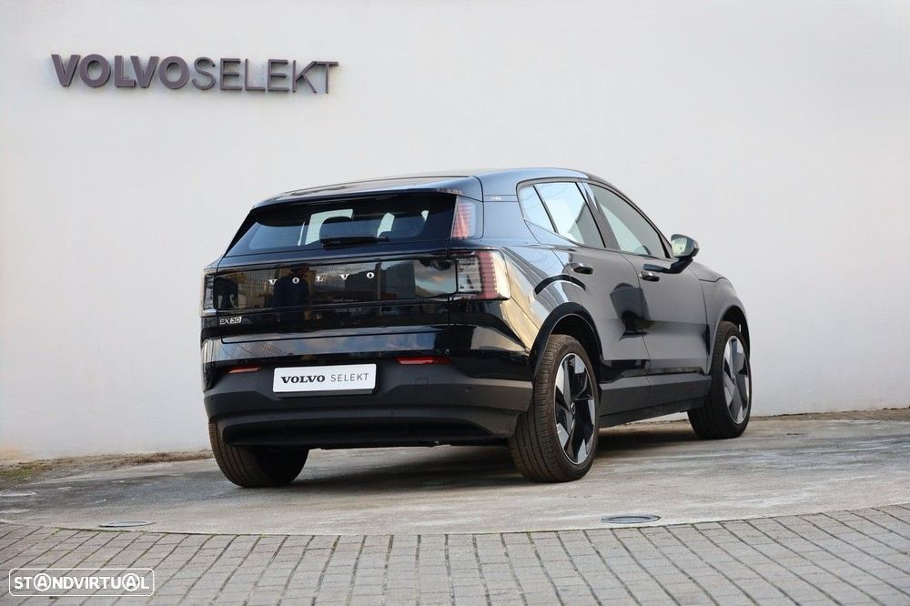 Volvo EX30 69 kWh Single Motor Extended Range Plus - 32