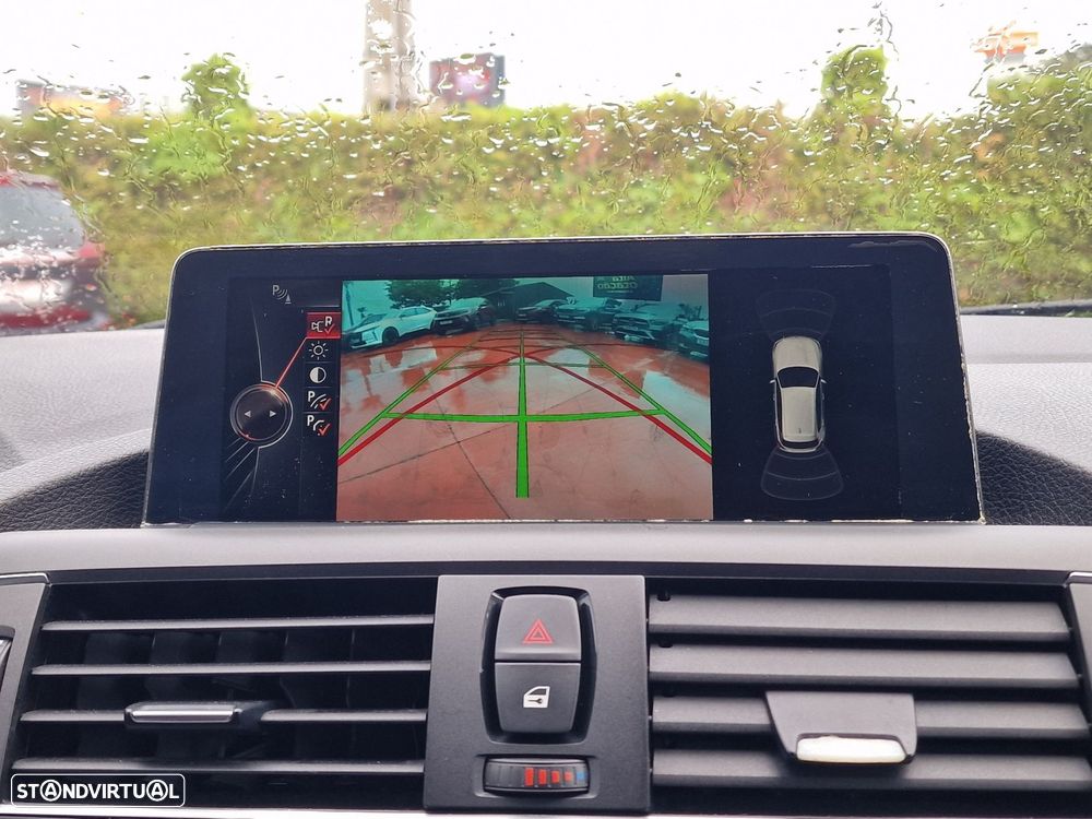 BMW 116 d Line Urban Auto - 41