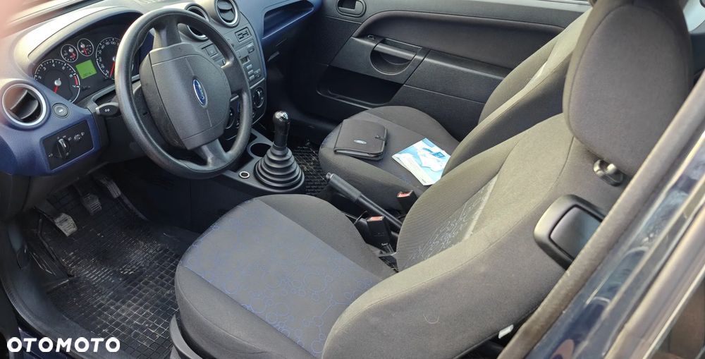 Ford Fiesta - 6