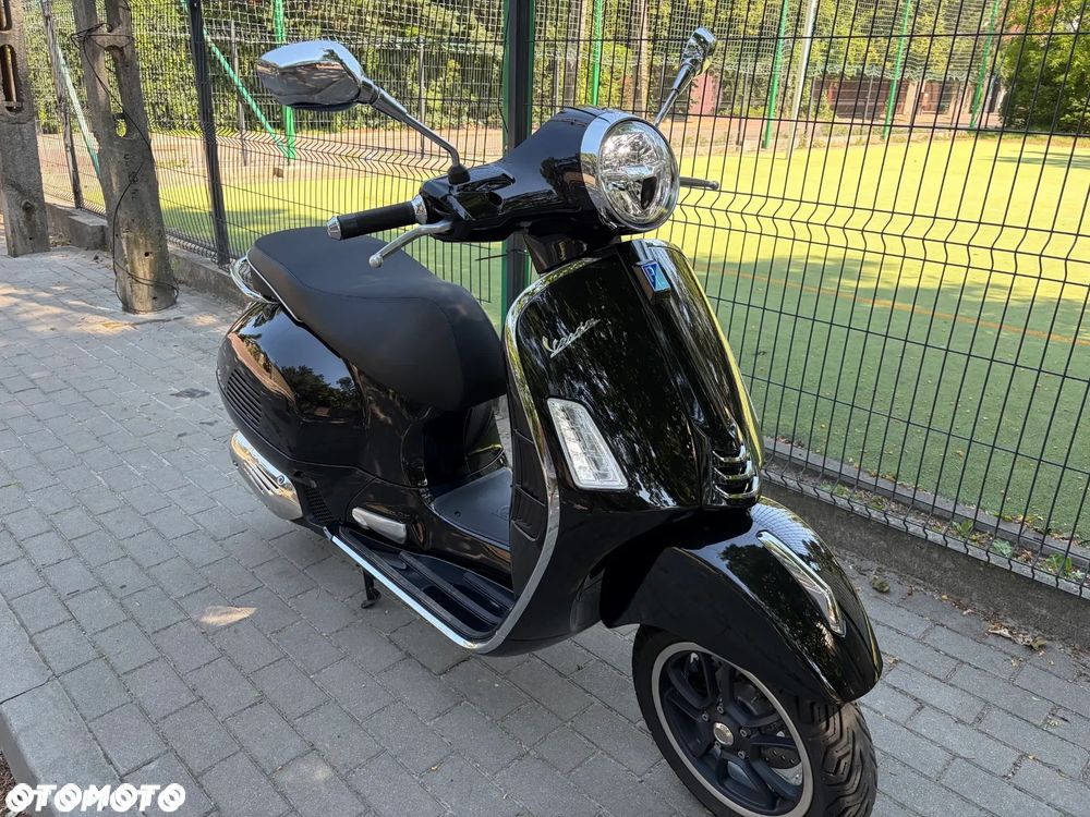Vespa GTS - 25