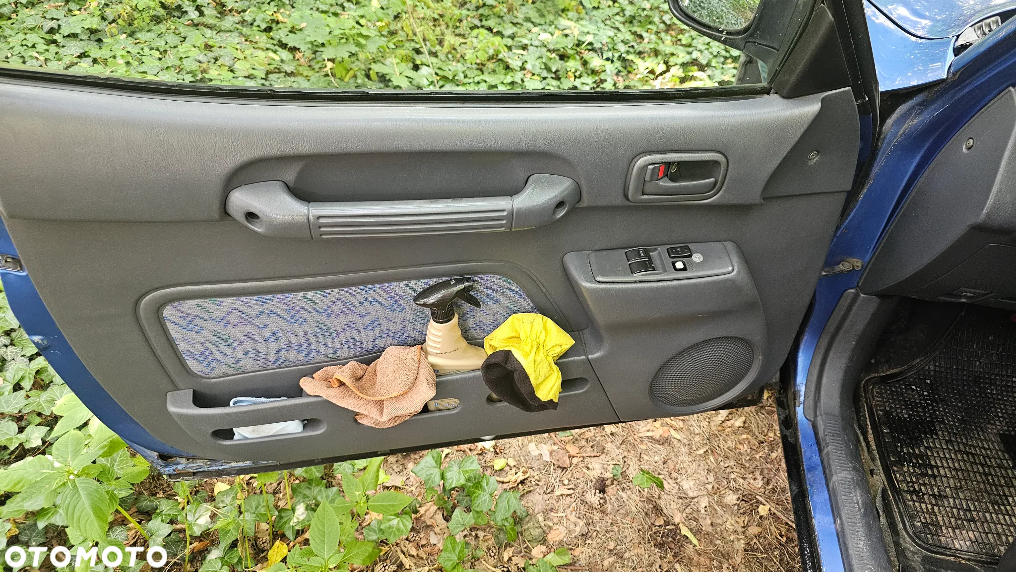 Toyota RAV4 2.0 - 8