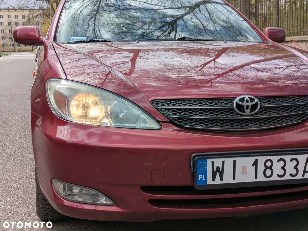 Toyota Camry 3.0 V6 - 12