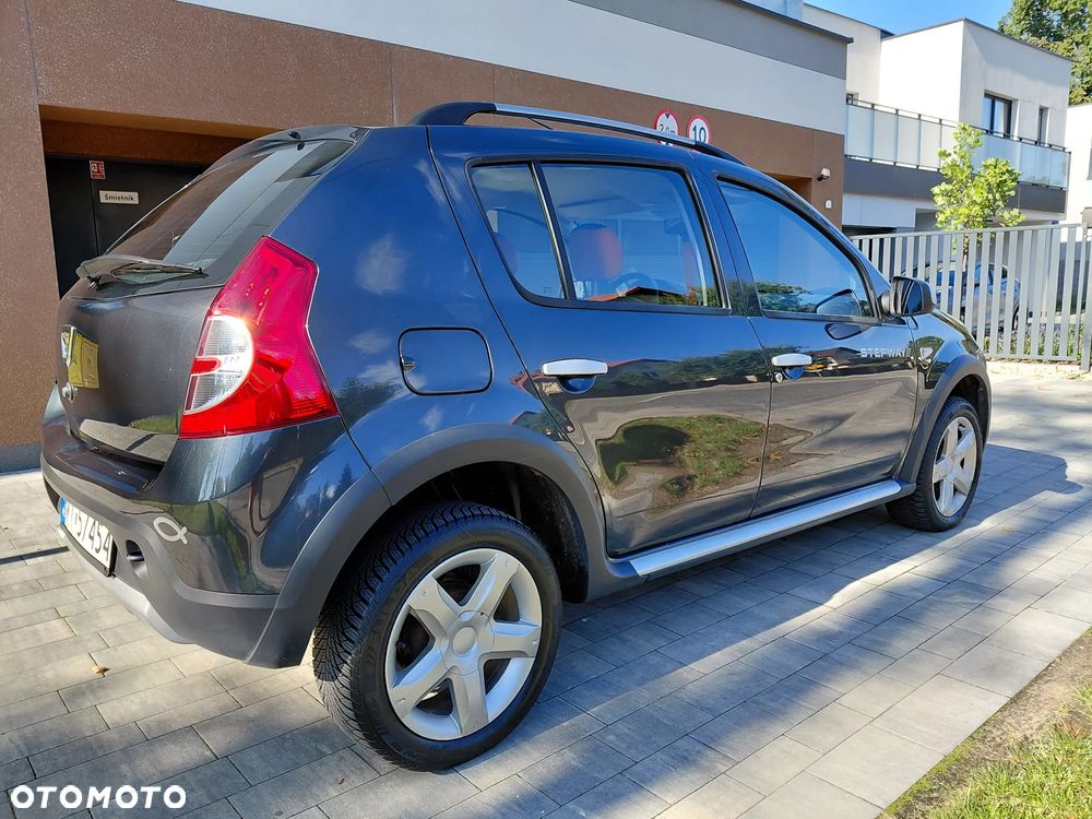 Dacia Sandero Stepway 1.6 - 5