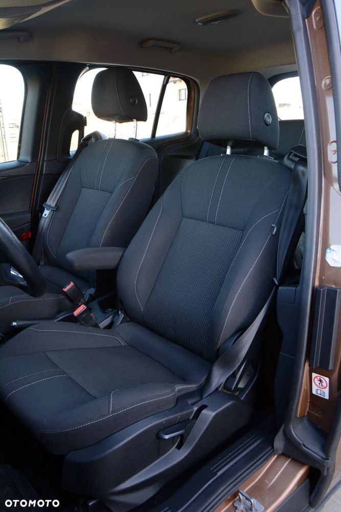 Ford B-MAX - 12