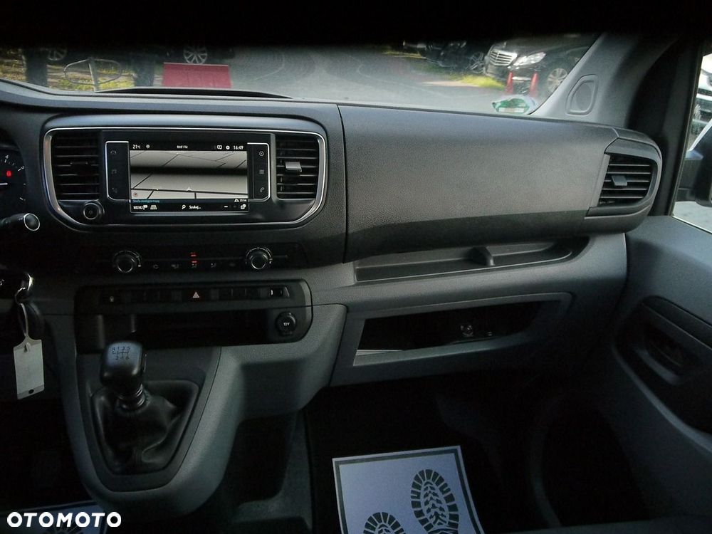 Opel Vivaro - 25