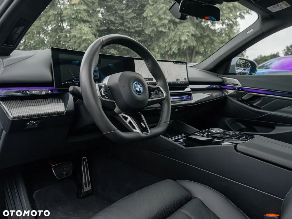 BMW Seria 5 530e xDrive - 6