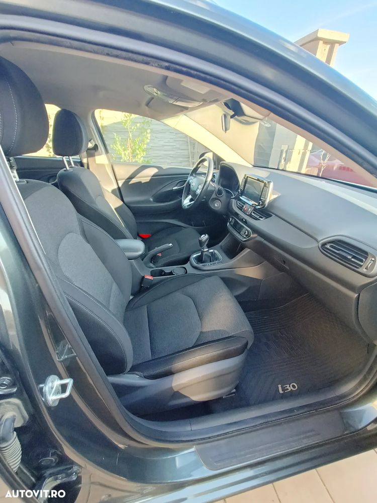 Hyundai i30 1.5 110CP M/T Highway - 20