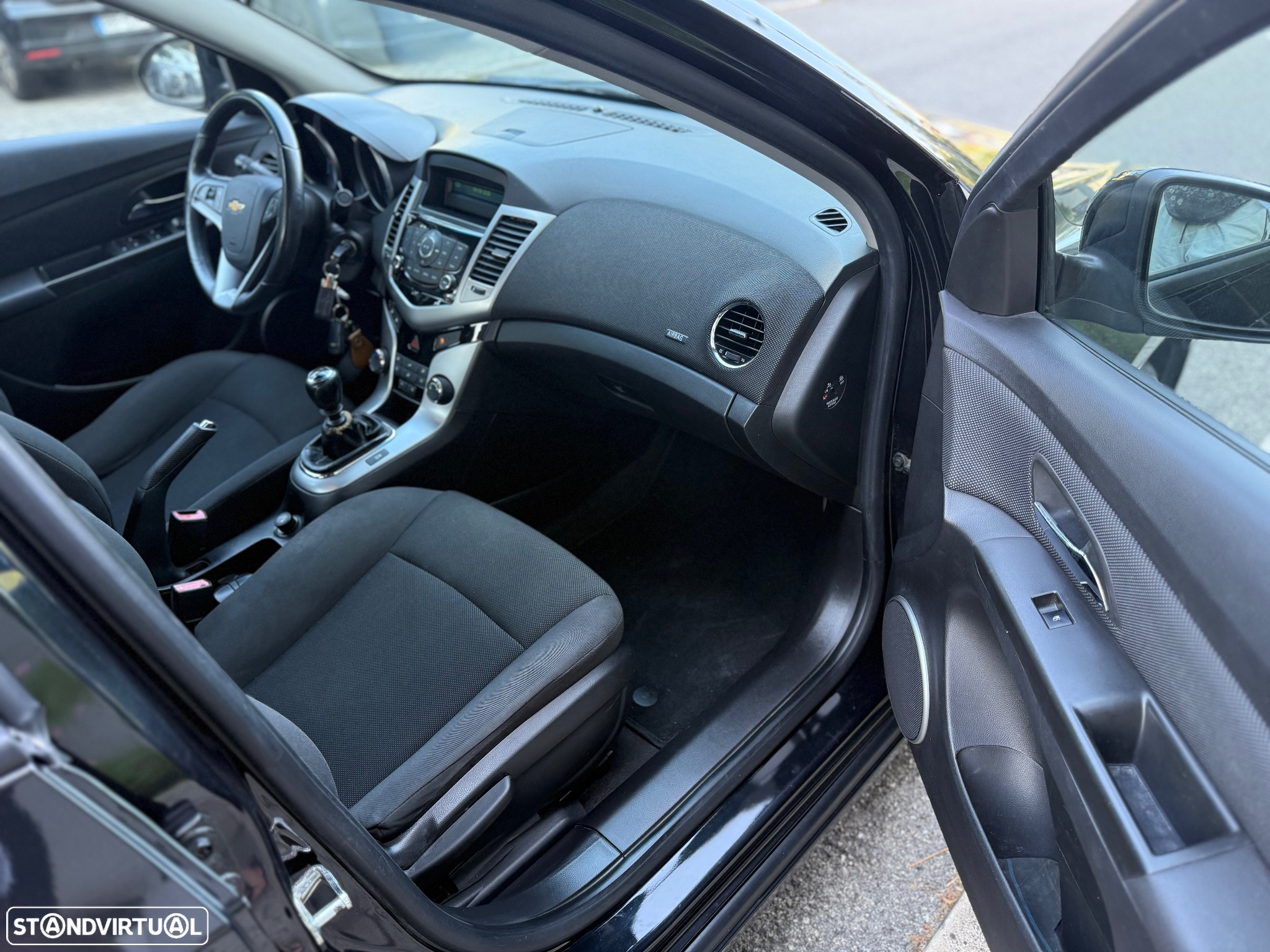 Chevrolet Cruze 1.6 LS - 13