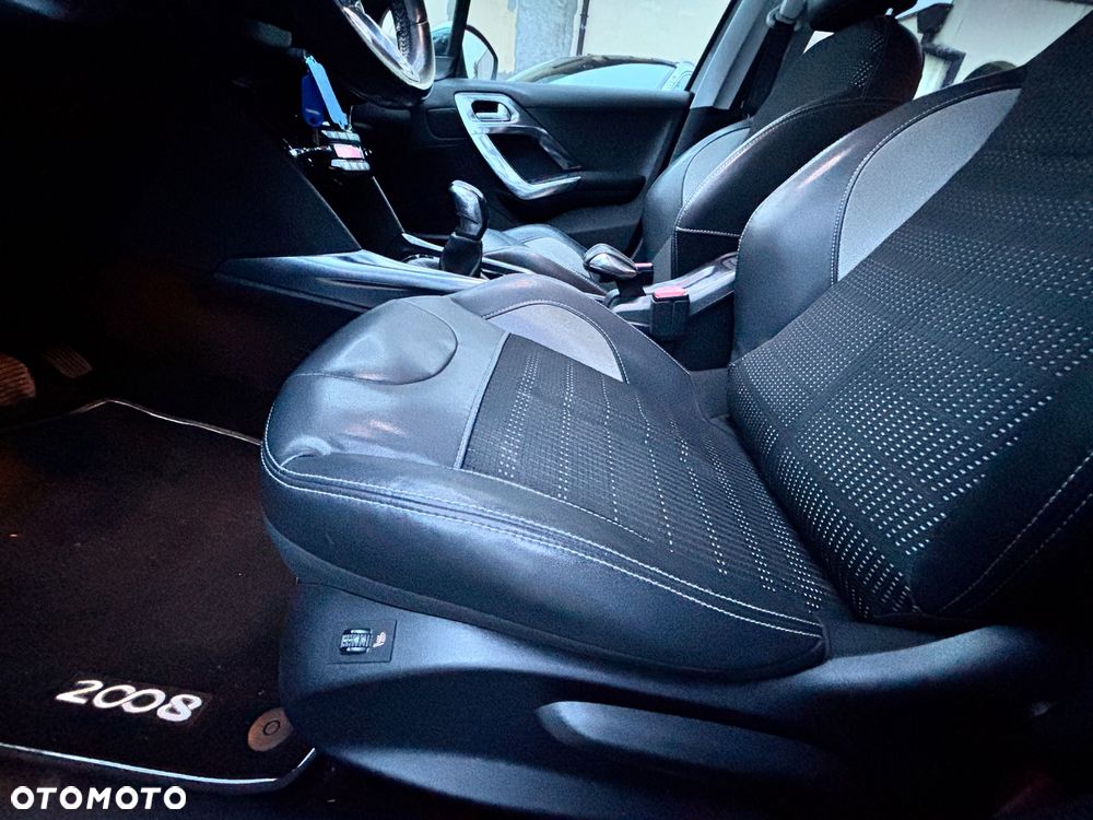 Peugeot 2008 1.6 VTi Allure - 25