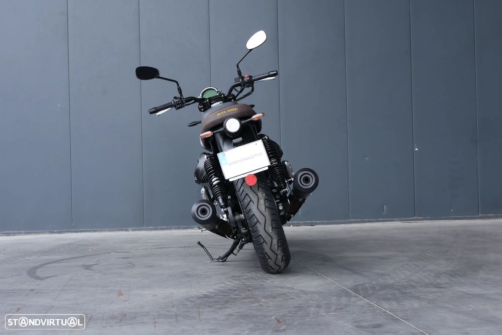 Moto Guzzi V7 850 Stone Centenario (edição especial) - 6