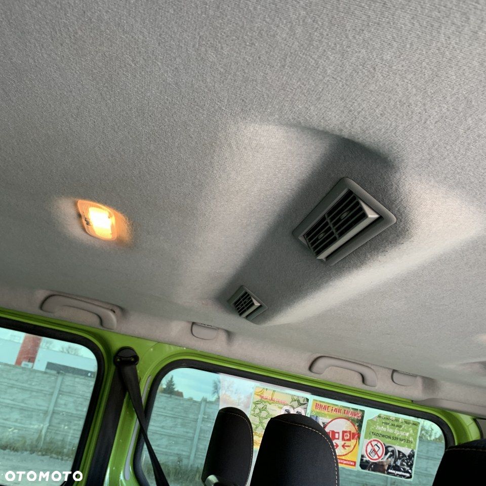 Renault Trafic - 12