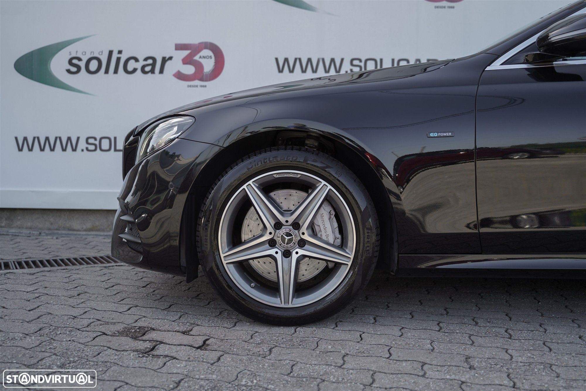 Mercedes-Benz E 300 de AMG Line - 12