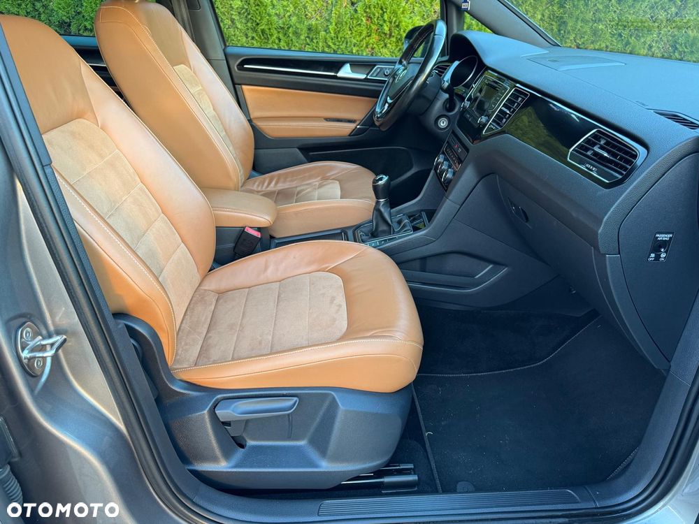 Volkswagen Golf Sportsvan - 19